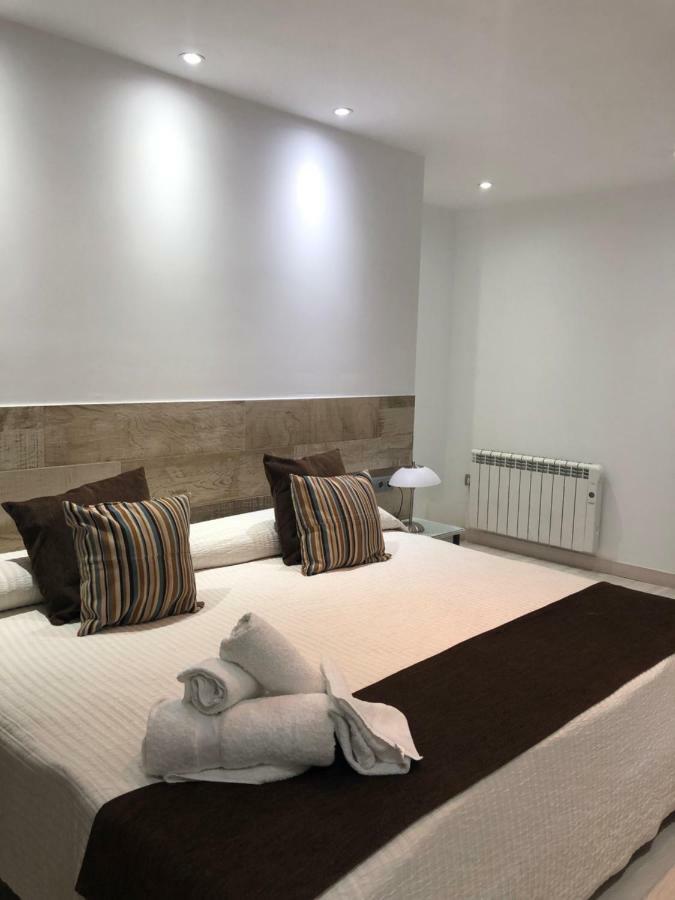 El Puente  Hotel Tres Estrellas Casa Maribona Gela מראה חיצוני תמונה